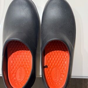 CROCS Black Mules Slip-On Professional Clogs